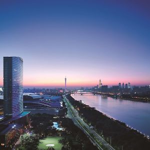 Shangri-La Hotel, Guangzhou (Welcome minibar is provided upon arrival)